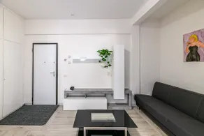 AmoRoma Holiday - Image 2