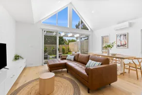 Laguna Beach House Ocean Grove-pets welcome - Image 3