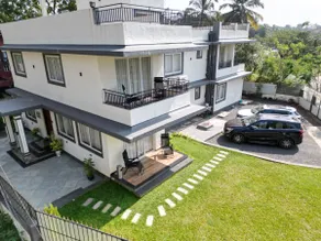Serene Villa - Image 5