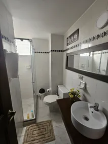 Circunvalar, Los Alpes, Comfortable, Quiet and Spacious - Image 5