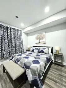 5-Star Stay! Phillies vs. Washington | King Bed - Image 2