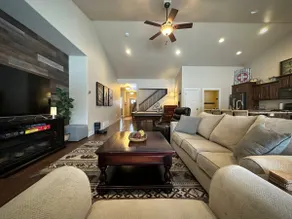 Gorgeous Home, Pool Table, Ideal for Families - Image 5