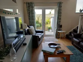 Coastal Mews house and garden with private parking - Image 3