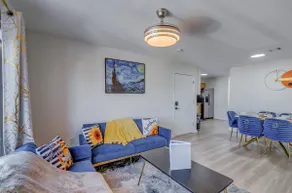 《》Bee-utiful 3BR near Manhattan NYC +1Parking - Image 2