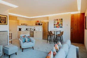 Beautiful Condo Downtown San Jose, Rooftop Pool - Image 5