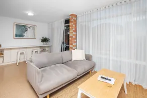 One Mile Studio - 70s style ocean escape - Image 2