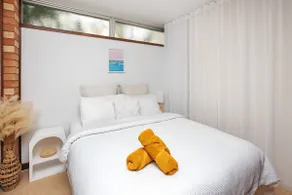 One Mile Studio - 70s style ocean escape - Image 3