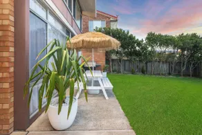 One Mile Studio - 70s style ocean escape - Image 5