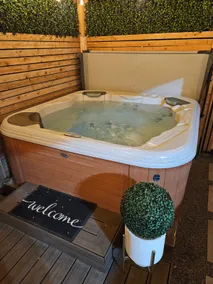 5 BR home in Orem | hot tub | Bball court | games - Image 4