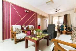 Staeg 2bhk Heart of the City - Image 2