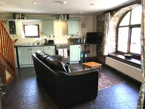 Glascoed Coach House Whitland - Image 3