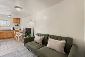 Comfort & Convenience SF Studio - Image 4