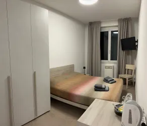 La Veranda Guest Rooms - Free Public Transport & Parking, close to City Center - Image 2