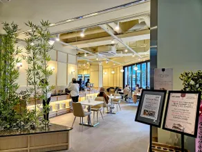 4-4/ 213 Central Seoul, Free Buffet Breakfast - Image 3
