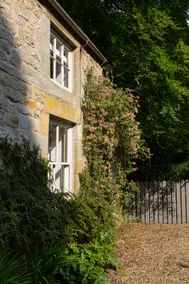 Charming Georgian Coach House - Image 5