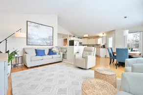Spacious, Beautiful Home on All-Sport Rose Lake - Image 5