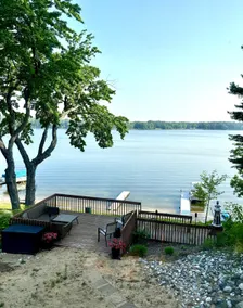Spacious, Beautiful Home on All-Sport Rose Lake - Image 4