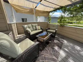 Lake life and Golf Oasis - Image 5