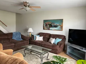 Lake life and Golf Oasis - Image 2