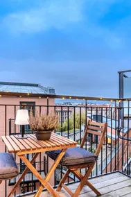 High standard loft apartment with 8 beds. Balcony - Image 3