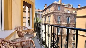 Enjoy Malaga with top comfort Spot - Image 2