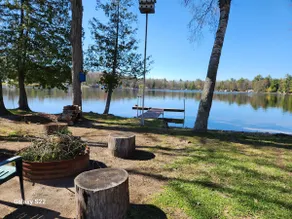 Cozy cabin on a private lake. 2 bedrooms - Image 5