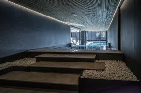 Laax's Pinnacle: Studios, Alpine Opulence Awaits! - Image 5