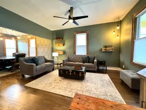The Waypoint Victorian 4BR Bay View Residence - Image 3