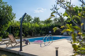 Haus Katharina mit privatem Pool und grossem Garte - Image 2