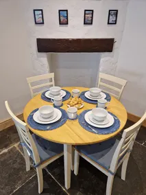 Cosy Jurassic Coast Cottage - Beach 10 min Walk - Image 5