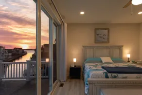 Minutes to OC on Bay. Hot tub, Game Rm! - Image 3