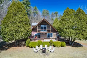 Private Lakefront Log Cabin, 10 Min to Lake George - Image 2