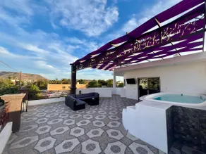 3-Story House + Rooftop + Boardwalk, 1-Minute Walk to the Beach Area - Image 2