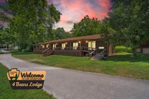 4 Bears Lodge #2 at Lake Taneycomo - Fish the best - Image 2