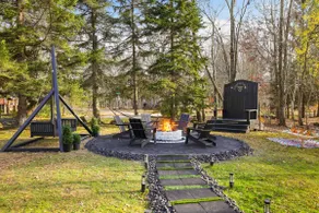 Walk to Lake~Modern & Cozy Cabin w/Hot Tub - Image 4