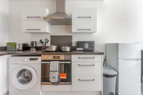 Book Now for 10% OFF! Last Minute Deal | Sleeps 2 - Image 3