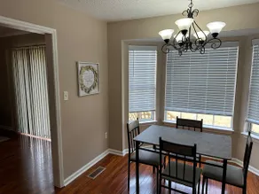 Charming 3bed! Your Cozy Retreat - Image 4