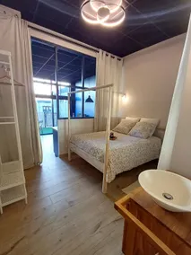 Ô Valvi: Balneotherapy suite, terrace & parking, St-Lô - Image 5