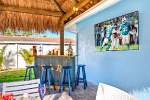 Luxe Heated Pool Home, Tiki Hut, Bar, Air Hockey! - Image 3