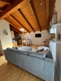 Cozy attic apartment with balcony near Salzburg - Image 4