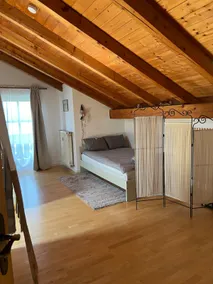 Cozy attic apartment with balcony near Salzburg - Image 3