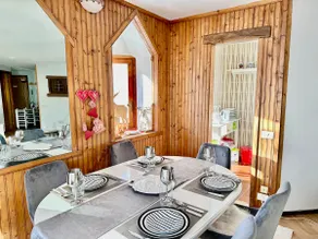 Luxury 4 bedroom ski in&out central - Image 5