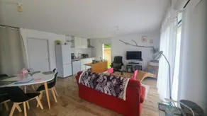 Small house 2 bedrooms private garden 3 star air conditioning - Image 2