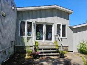 1066 Hastings House - Image 4