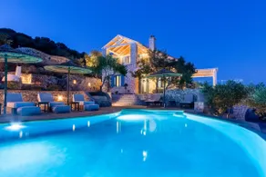 Heliopetra Luxury Villa Lefkas - Image 5