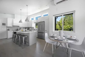 Modern Home in Historic Downtown Issaquah - Image 5