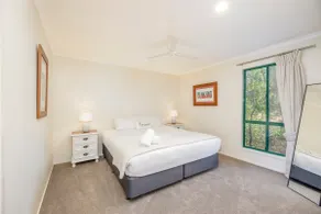 Lorikeet Luxury Cottage - Image 3
