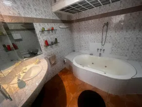 Nice house with a hot tub in Ancón - Image 3