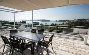 Luxury penthouse with stunning riviera view by GHH - Image 3