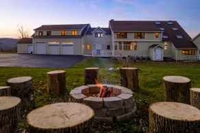 Hoosick Falls Manor | Indoor Pool + Hot Tub - Image 5